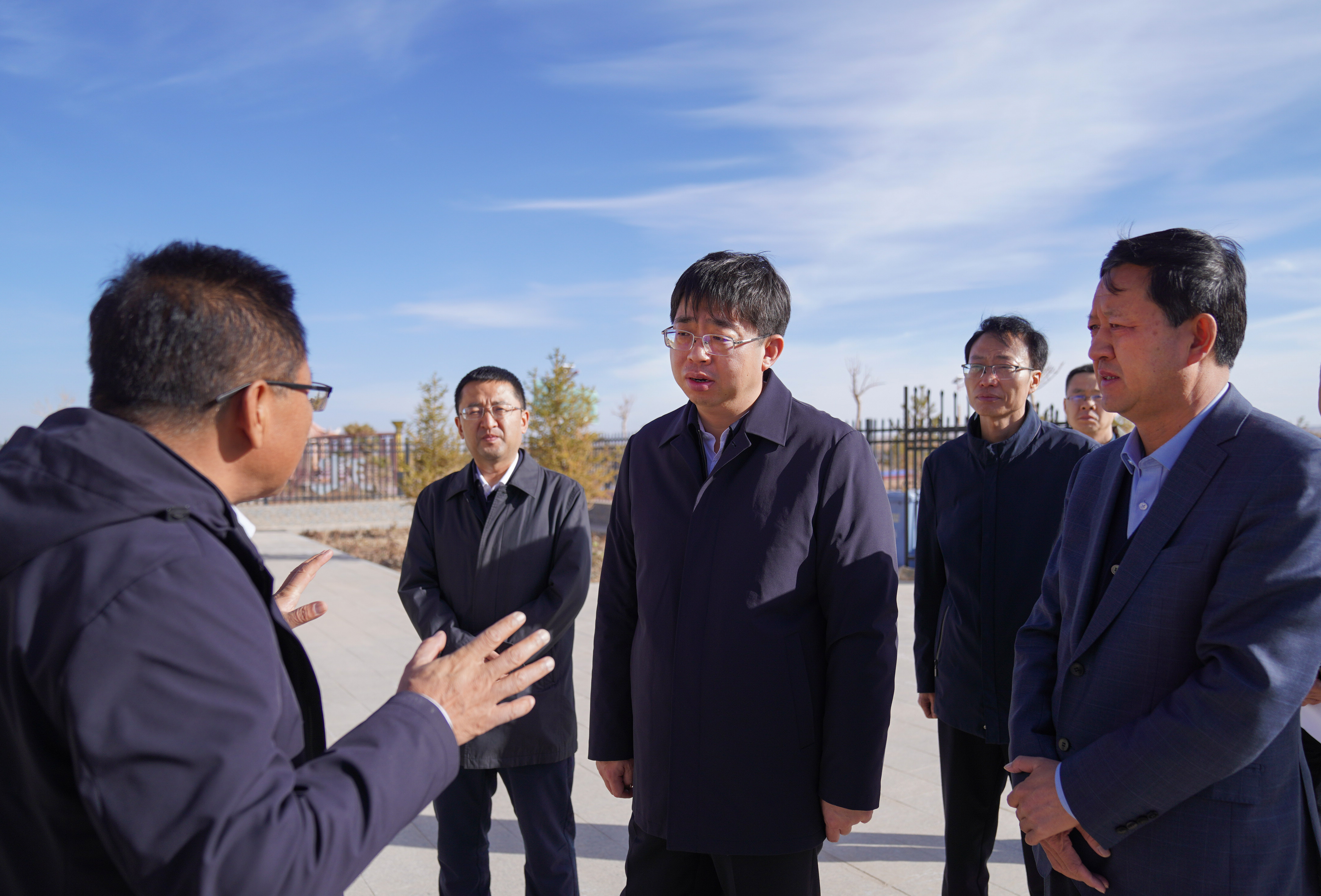 王立奇在金塔县调研